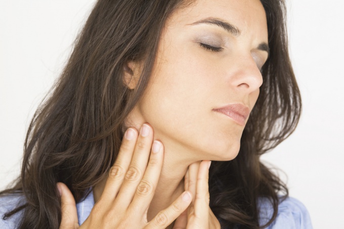 How to quickly reduce inflammation in the throat