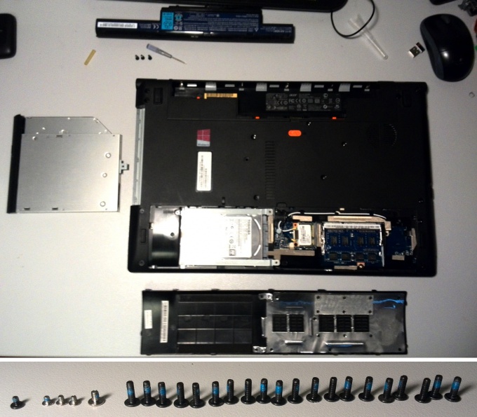 Unscrew all the screws from the bottom of the laptop is Acer Aspire V3-571G