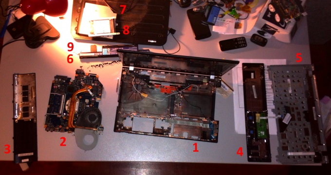 Notebook Acer Aspire V3-571G disassembled