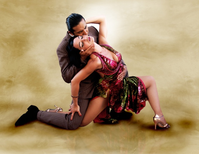Как улучшить отношения с помощью аргентинского танго