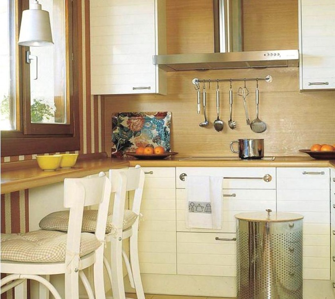 A few simple ideas on how to equip a small kitchen