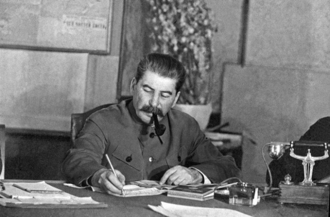 Почему в СССР идеализировали Сталина