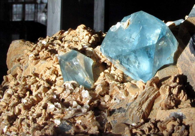 Магические свойства камней и минералов: топаз