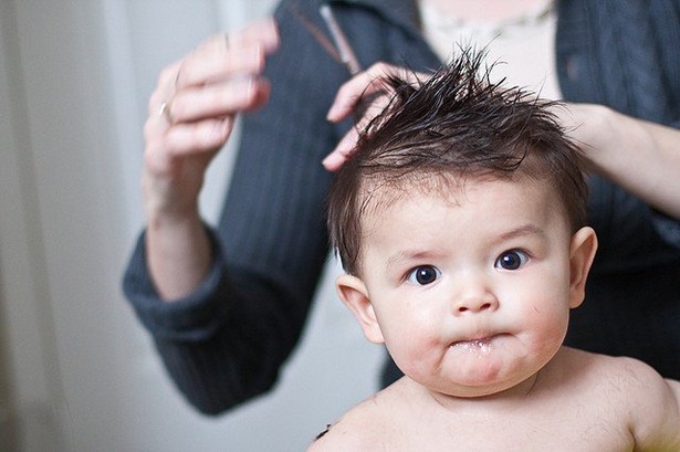 Как подстричь младенца
