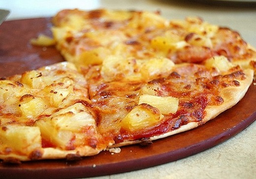 Рецепт пиццы с ананасами