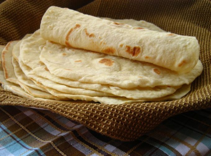Pita bread for Shawarma can be made at home