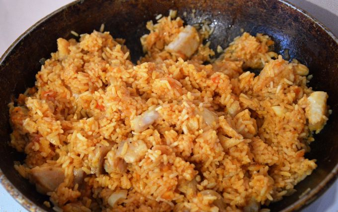 Рис с рыбой по-португальски