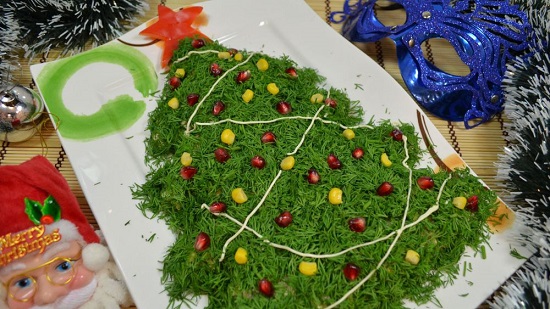 Как сделать новогодний салат в виде ёлочки