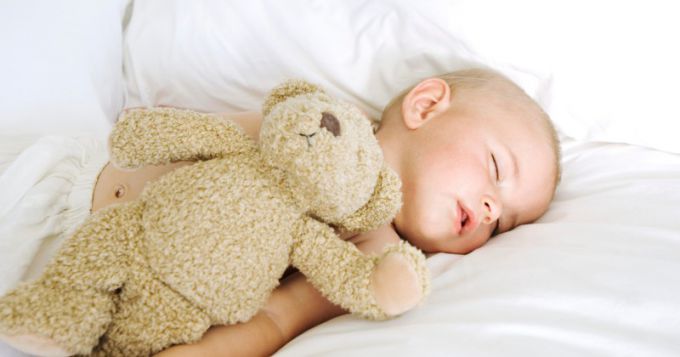 Как быстро уложить младенца спать