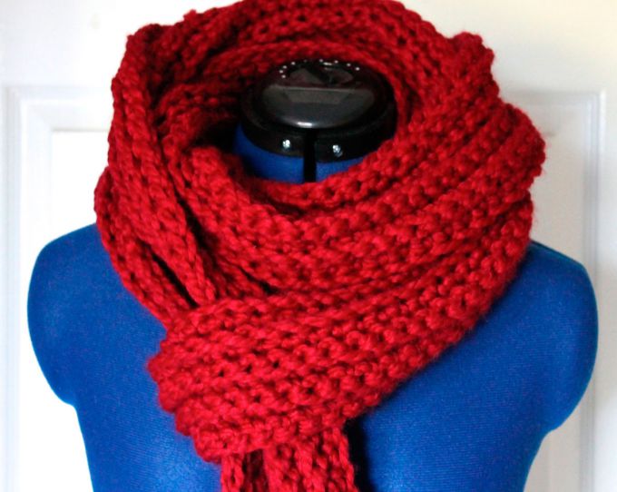 How to tie a long scarf on two needles