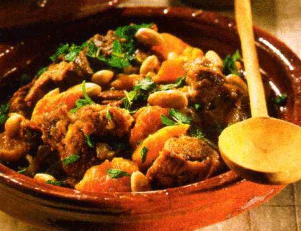 Spicy lamb with apricots