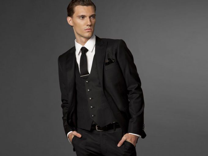 How to choose a business suit? Advice to men