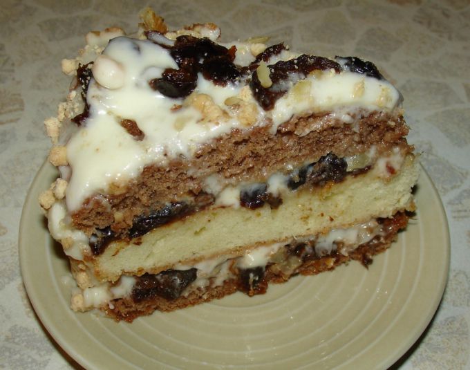 How to make cake with prunes