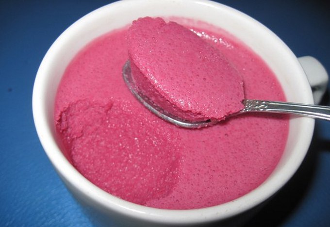 Raspberry soufflé with sauce