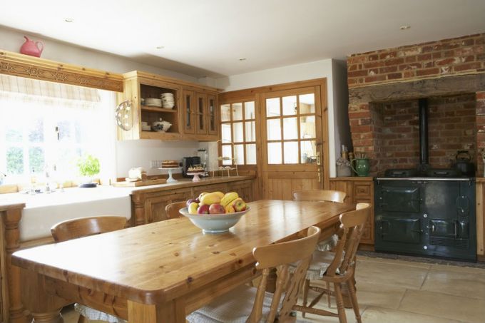 How to make a rustic kitchen