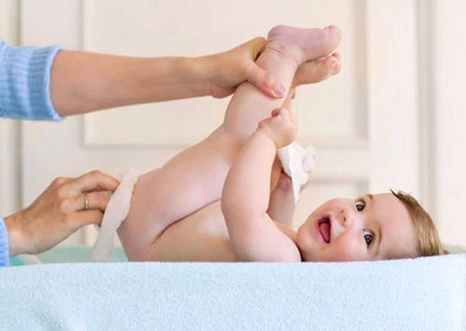 как подмывать новорожденного