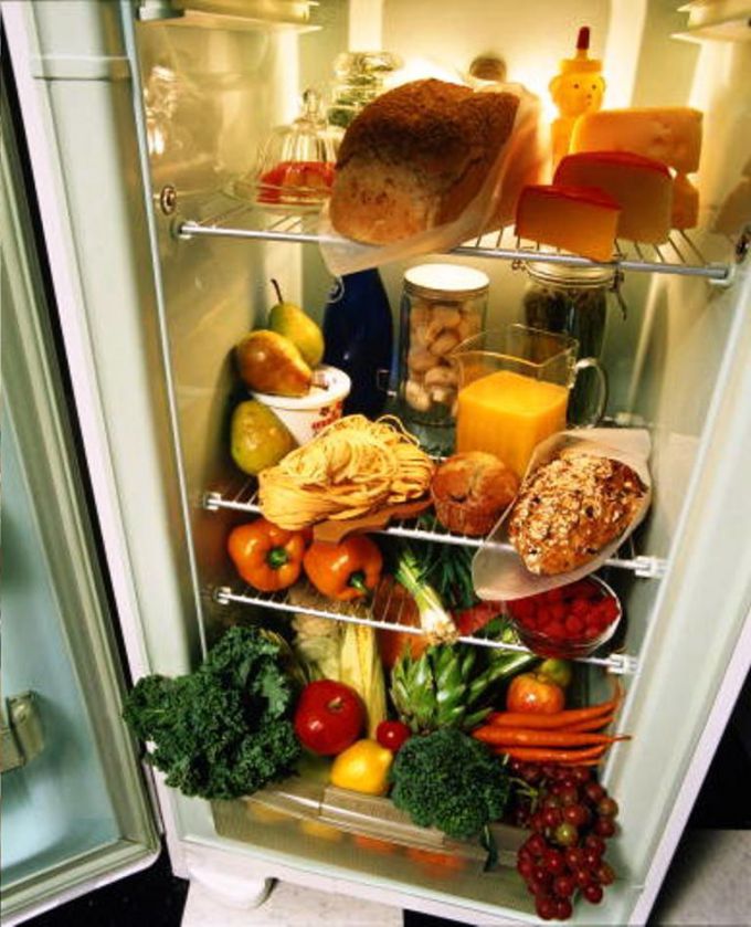 Какие продукты не нужно хранить в холодильнике