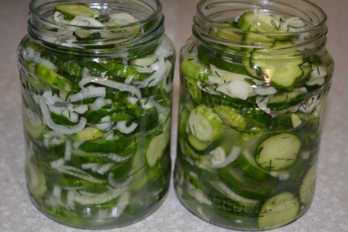 Как приготовить Нежинский салат из огурцов на зиму 