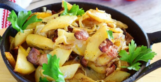 Как приготовить жареную картошку с беконом