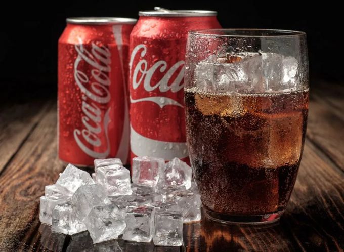Из чего делают  "Кока-колу": тайна любимой газировки 