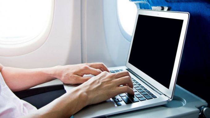 Можно ли брать в самолет ноутбук в ручной клади в самолете