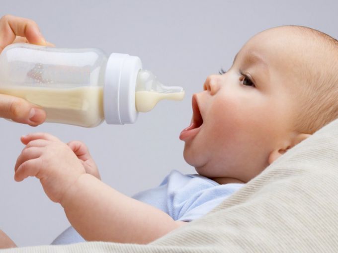 Можно ли 6-месячному ребенку коровье молоко