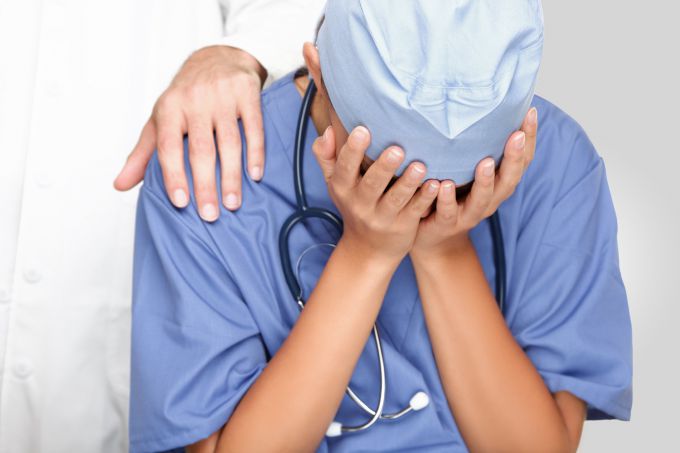 Почему врачи становятся черствыми и бессердечными