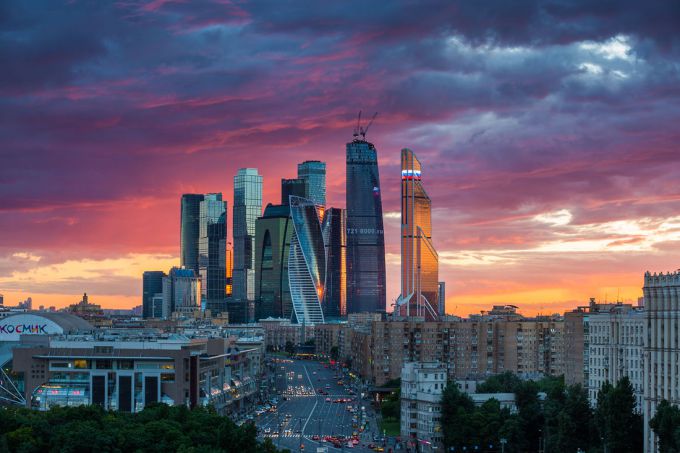 Вид с Ростовской набережной на Москва-сити