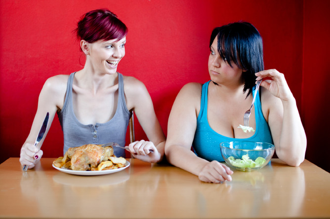 Как есть и не толстеть: 7 непищевых привычек