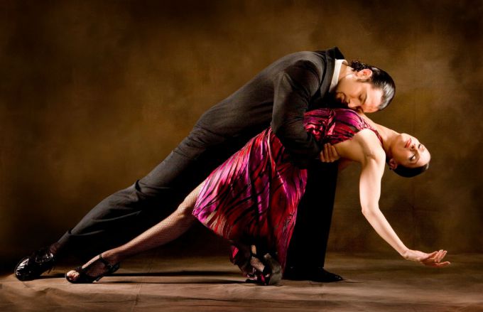 Как стать женственнее и сводить с ума мужчин: секреты аргентинского танго