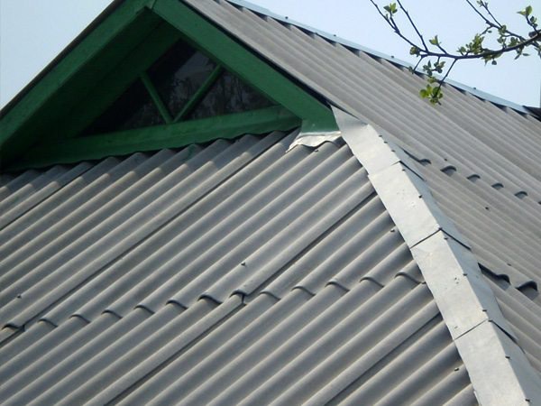 Чем покрыть крышу дома: варианты покрытия