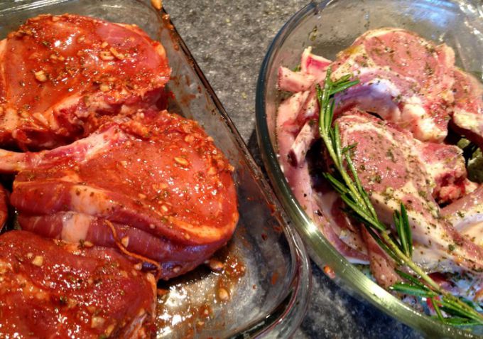 Как просто и быстро замариновать свинину для шашлыка