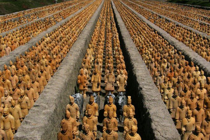 Терракотовая армия императора Цинь Шихуанди в Сиане 