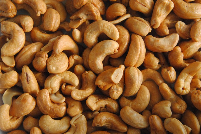 Чем полезны орехи кешью