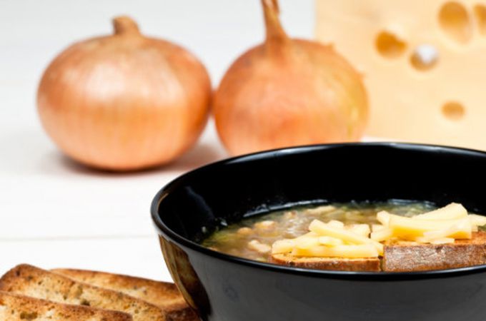 Приготовление супа из лука с шелухой