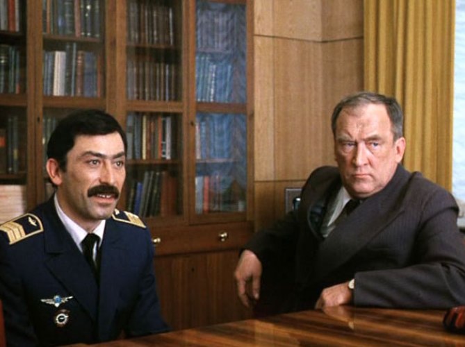 Николай Карлович Граббе (справа). Кадр из фильма «Мимино»