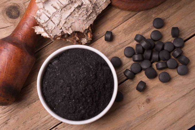 Уголь выводит токсины из организма