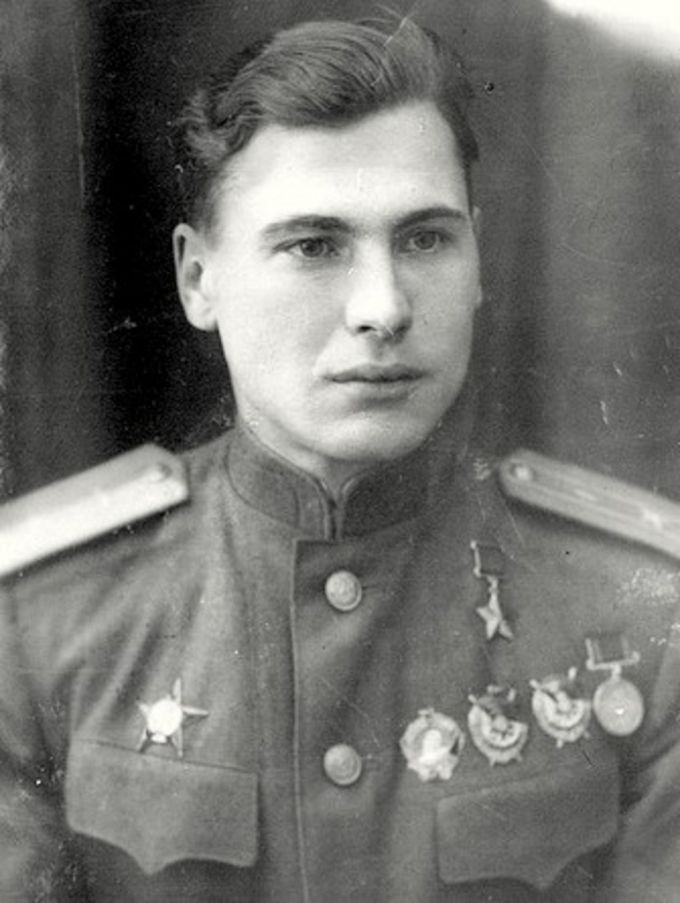 Герой Советского Союза, летчик-истребитель Николай Арсентьевич Архипов