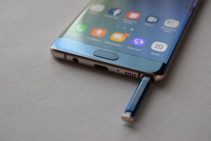 Samsung Galaxy Note 8: обзор, характеристики, сравнение с Galaxy S8+, Xiaomi Mi Mix 2, iPhone 8
