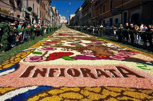 Цветочная живопись: фестиваль Инфьората