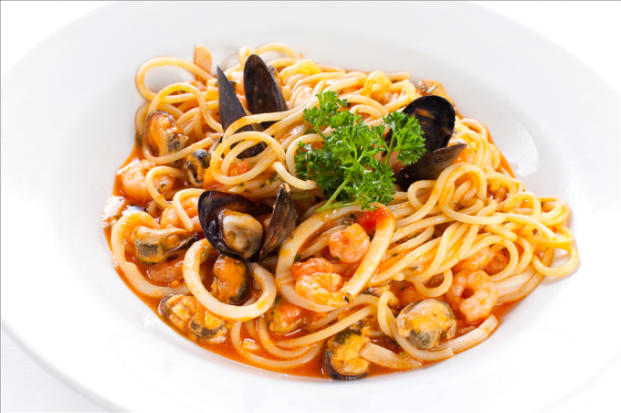 Спагетти с моллюсками.