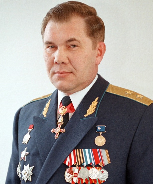 Александр Лебедь 